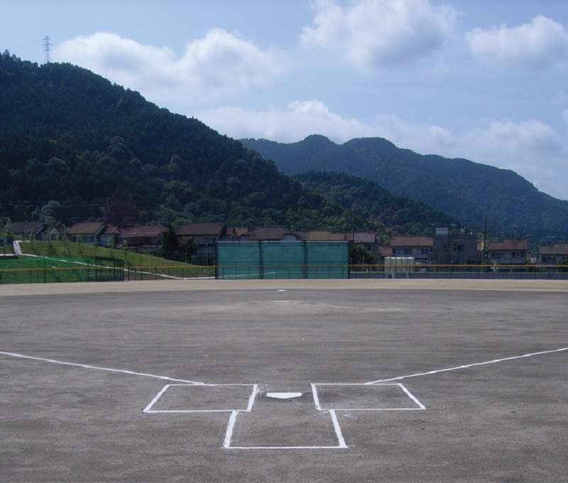 学校法人東山学園グランド移転工事 東和スポーツ施設株式会社 学校法人東山学園グランド移転工事 東和スポーツ施設株式会社